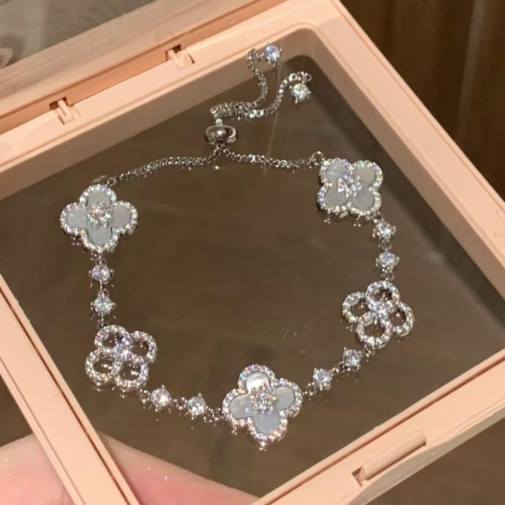 Frosted Mother-of-Pearl Clover Adjustable Bolo Bracelet detail photo