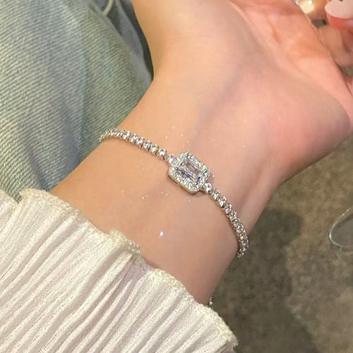 Emerald Radiant-Cut Crystal Tennis Bracelet detail photo